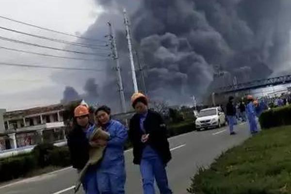 别再骂本泽马了!C罗走后皇马只能靠他 其他射手全部仅12球_云服务器Ubuntu