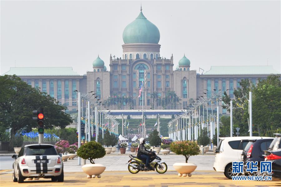 企业如何购买域名_企业云桌面