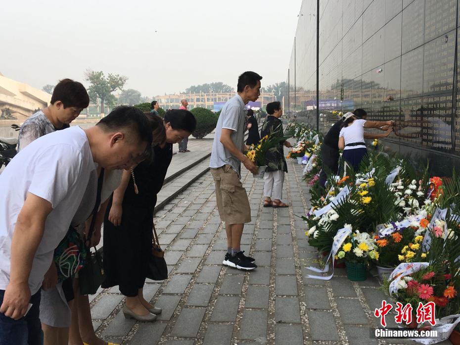 刚买一年，价格掉一半！新能源车，为啥转手就尴尬_云电脑5G