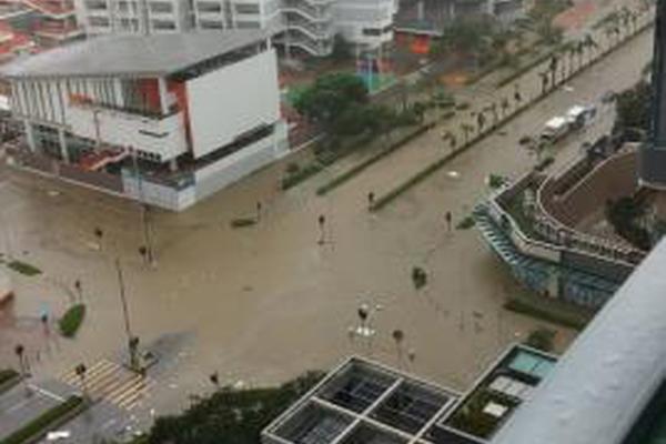 云服务器购买和租用哪个好_倚天云服务器