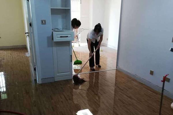 老艾侃股:内资砸盘帮外资抄底?_电商云电脑
