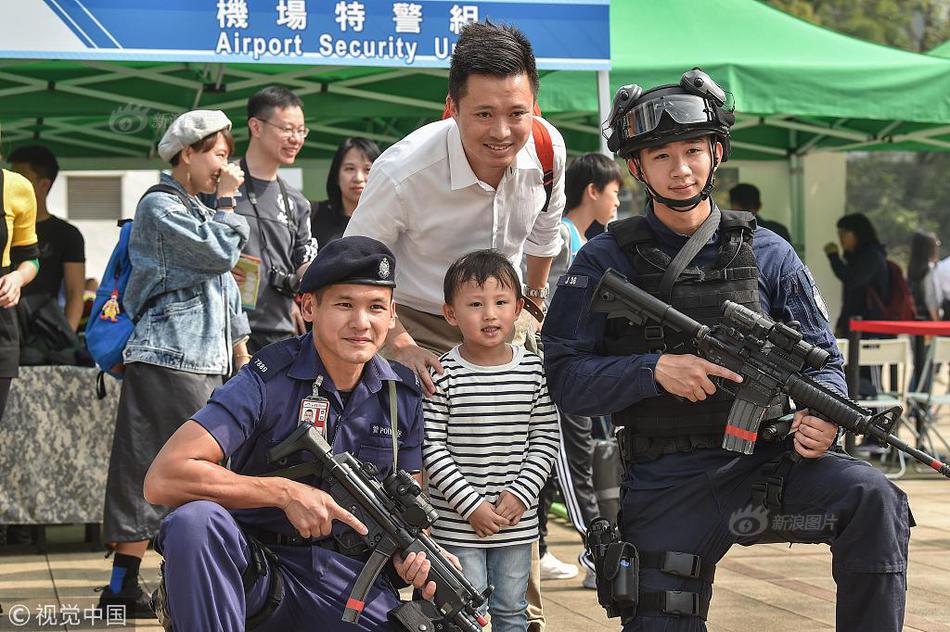 乒联世界排名马龙重返前五 丁宁樊振东仍然领跑_9929联通用户