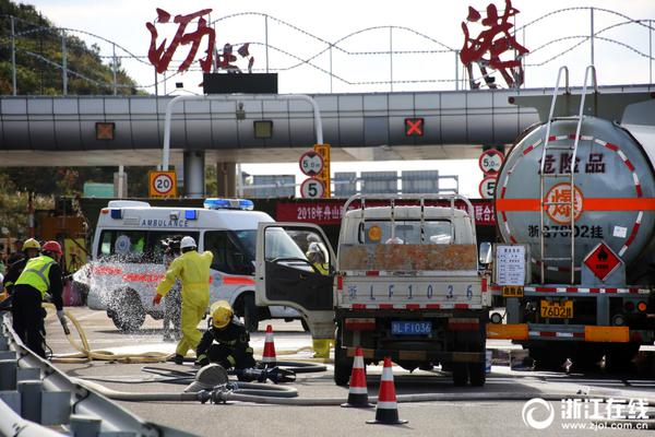 望京4居满2年精装近百万_云应用