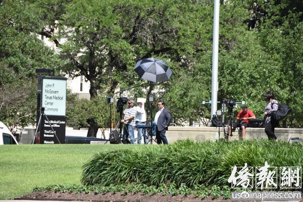 云服务器是购买还是租用_9929独享带宽