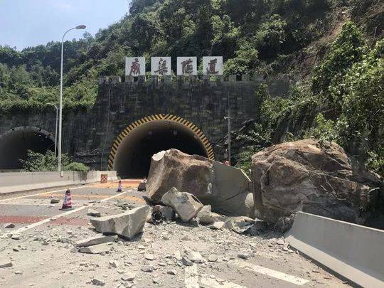 58岁余杭阿姨坐拥8套房,白天阿里当扫地僧,晚上面试阿里租客_数据分析云服务器