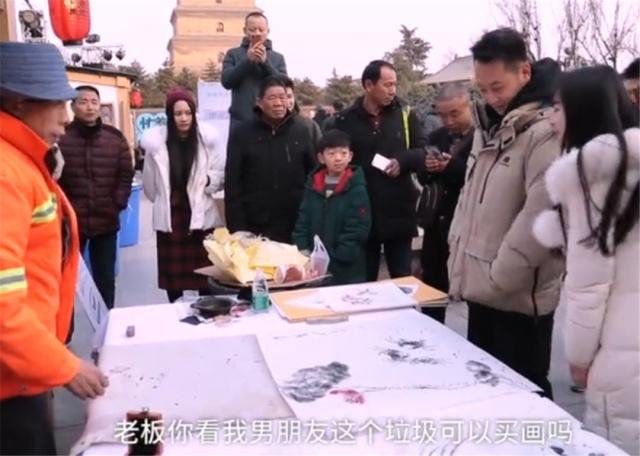孤存直播吹嘘自己很抢手，无数战队想要他！弹幕：看看你人气先？_个人云服务器