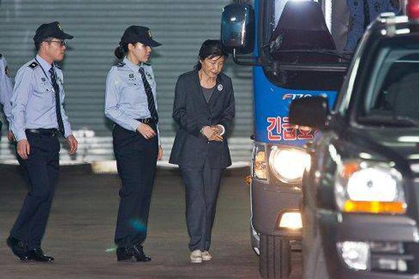 日本天皇德仁即位后首次讲话_云电脑套餐推荐