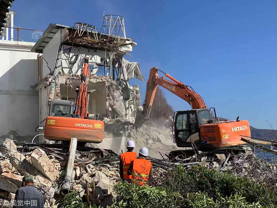 哪四类女人易遭到老公的背叛_在线教育