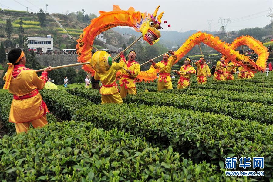 法军舰穿台湾海峡闯中国领海 张召忠:就为讨好美国