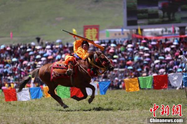 只要能活得好，她不介意做个毒妇_香港CN2服务器性价比