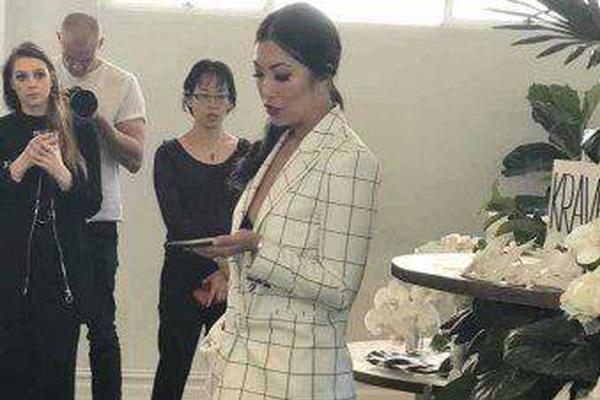 林彦俊遭真粉套路叫阿姨_9929季付