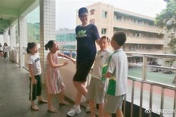 两月市值蒸发2600亿美元 苹果时代已落幕在即？_CN2持续集成