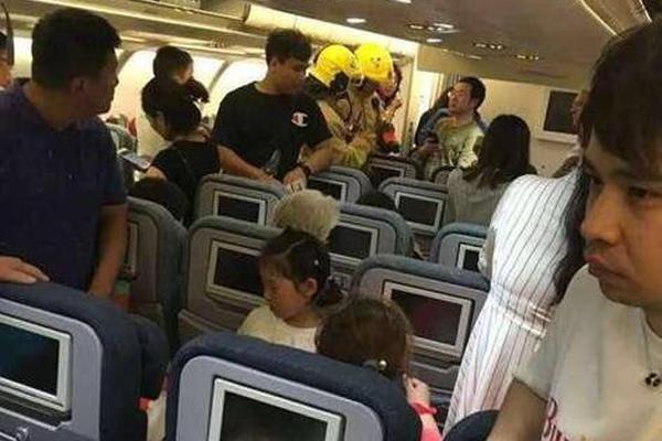 库克:定价调整在中国迎积极反响_9929个人开发者