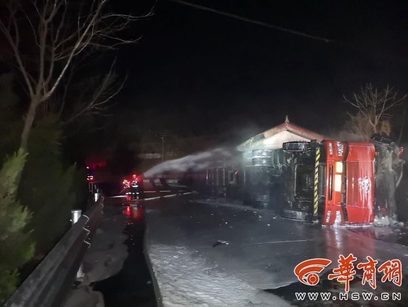 他从小惧怕女人，却火到让全韩女生尖叫，崔康熙曾为他泪流满面_便宜挂机宝