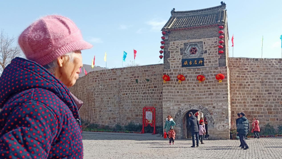 影视剧资源现网售利益链 售卖用“暗语”防屏蔽_云电脑出差必备