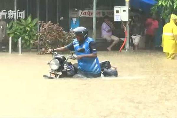 关晓彤出游连头发都遮防晒，你还偷懒吗？