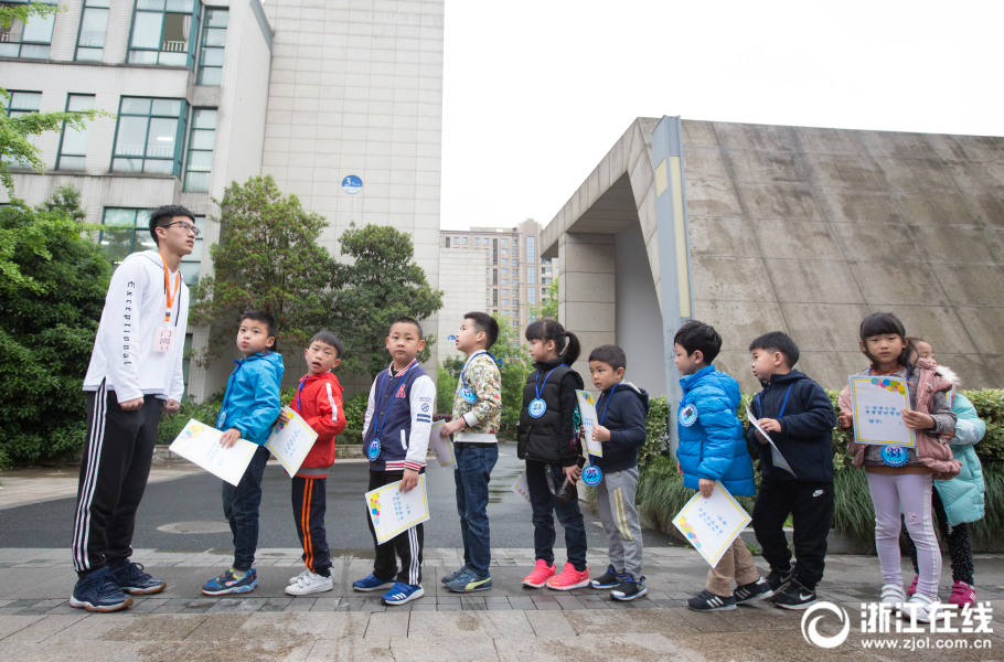 白山市长：时代给我们留了难题_CN2 GT服务器价格