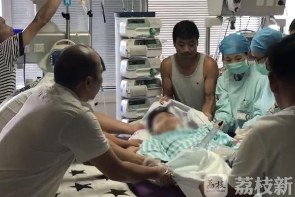 追星赢家!木村拓哉穿迷弟罗志祥赠送衣服拍照认证_9929视频会议