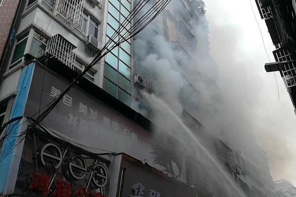 SUV比轿车隔音?中国消费者汽车驾乘指数测评结果_挂机宝爬虫