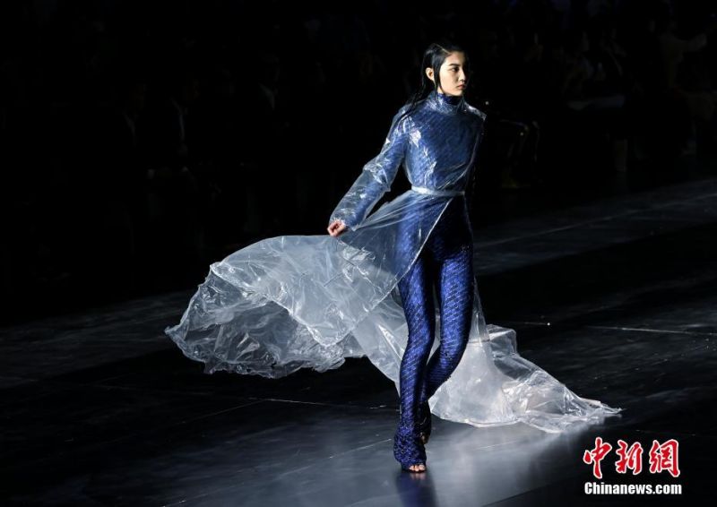 弑母案吴谢宇曾到酒吧当男模 疑似其陪酒视频曝光_设计云电脑