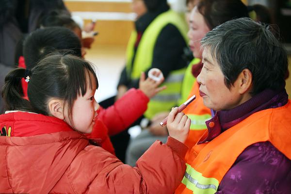 毛泽东在上海收获革命“第一桶金”_高防云服务器