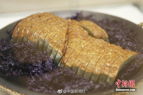 “父姓加母姓”起名现象悄然兴起_9929联通用户