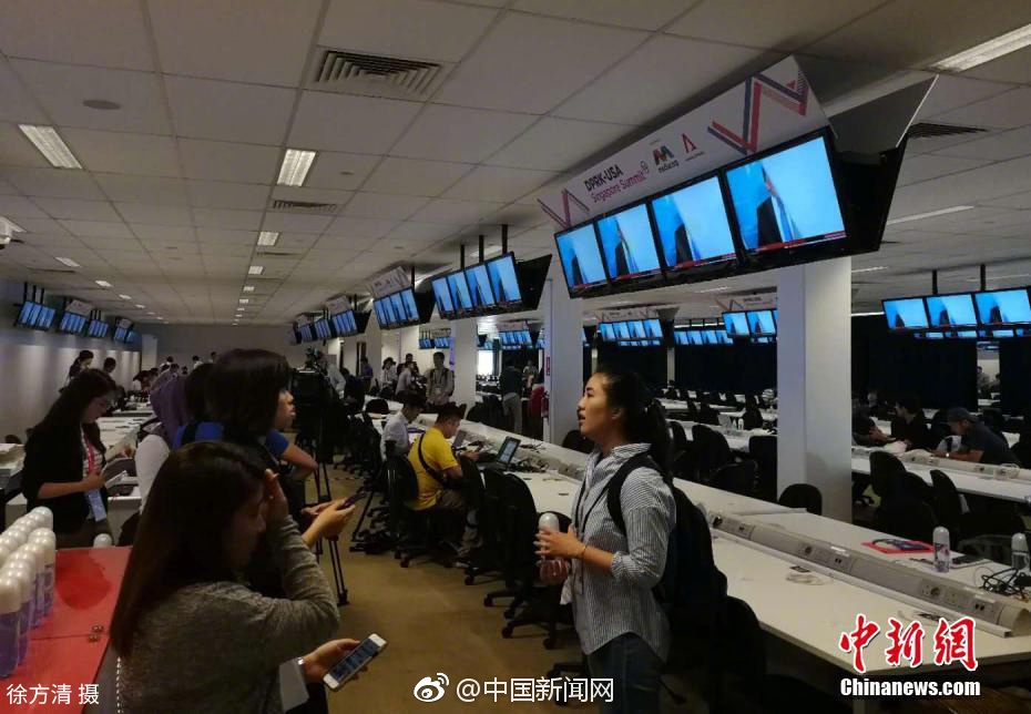 VIP4.3不怕贼惦记吴刚张馨予大漠夺金矿嘉宾：吴刚 张馨予 应采儿
