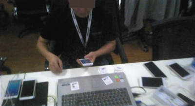 被黄景瑜安利的这款包后,再也无法止住买买买的步伐!_CN2服务器游戏加速