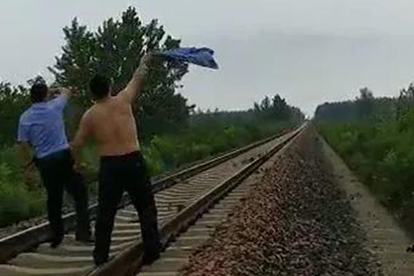 巴萨VS利物浦前瞻:一场争夺节奏权的对决!_5元挂机宝