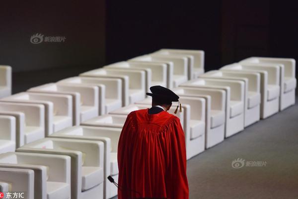 吴京黄渤为这事现身公安部发布会_教育云电脑