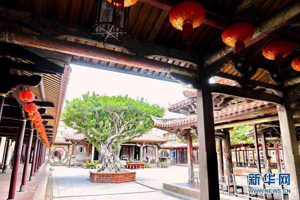宋仲基胸肌腹肌一览无余 这身材谁能抵挡住？_挂机宝价格