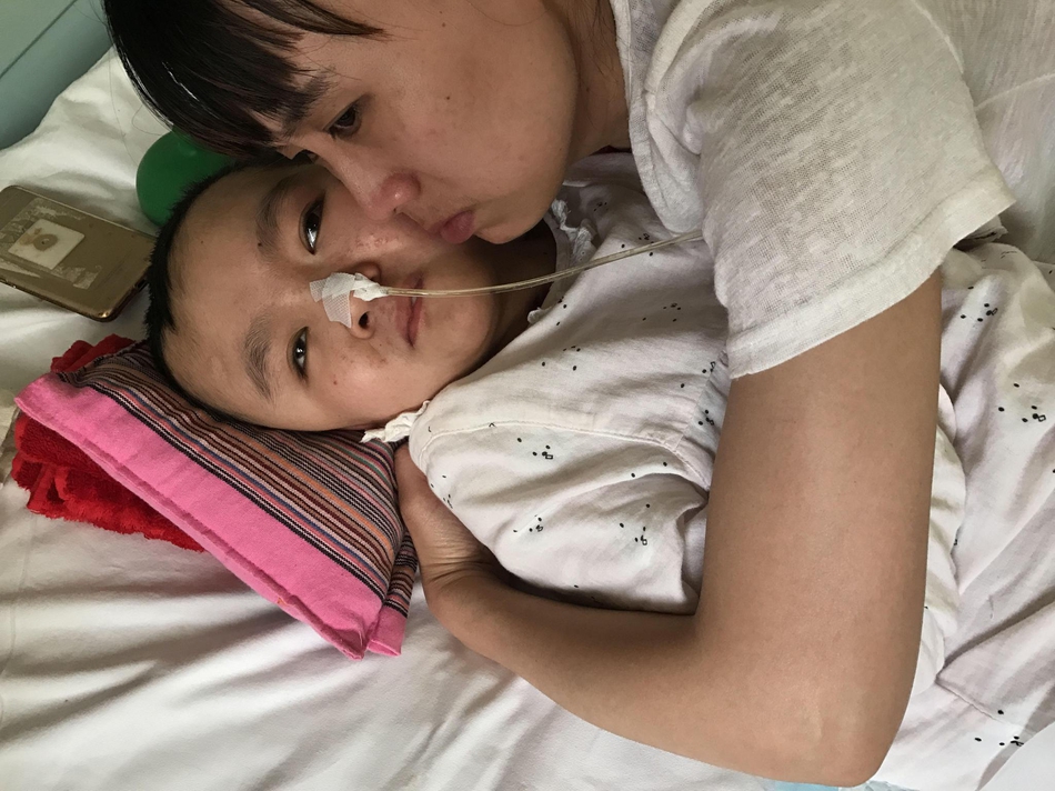 成都大熊猫繁育研究基地再添龙凤胎大熊猫_CN2 GIA线路