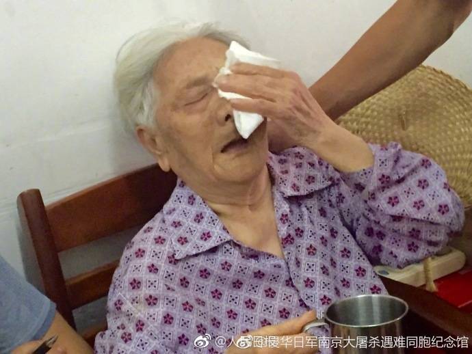 NBA五佳球：哈登迎射汤普森 霍福德泰山压顶血帽字母哥
