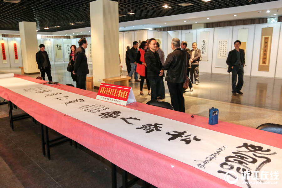 60岁，培养十个健康习惯_远程办公云服务器