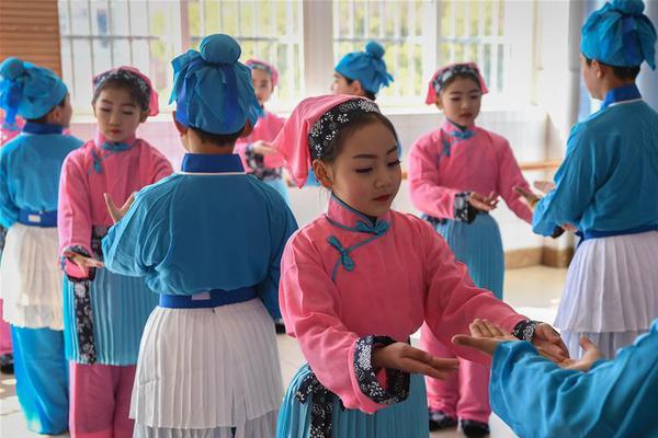 奥迪e-tron Sportback假想图曝光_AI训练服务器