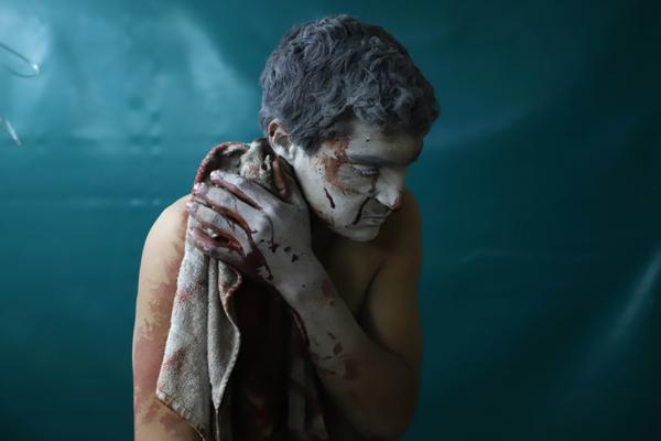郭晶晶三儿女萌照 哥哥照顾妹妹_跨境云电脑