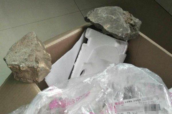 杜兰特赛前热身投篮手感出色 轻舒猿臂抬手就进_CN2服务器延迟