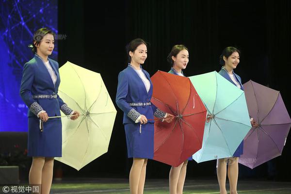 徐璐被粉丝送了3把刮胡刀 长得好看的女生毛发重？_9929原生IP