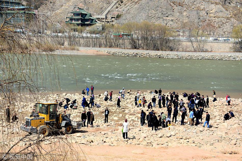 宝塔绑定域名_CN2服务器靠谱吗