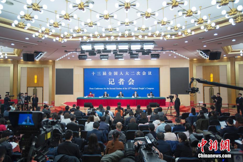 职场菜鸟的时髦经,你值得拥有_CN2云服务器