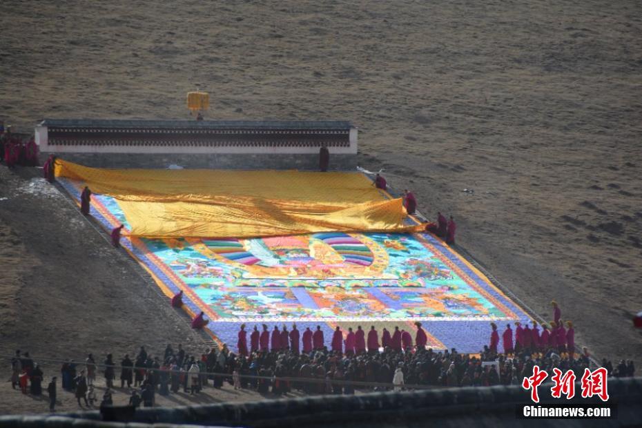 杨幂的小细腿穿单车裤似竹竿 被欧美女星秒杀_中小企业云服务器