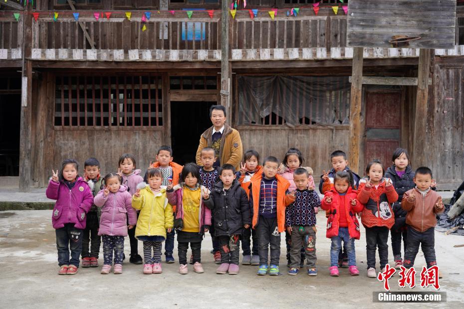 狮子座不管几岁,谈起恋爱来都像是5岁_挂机宝CN2
