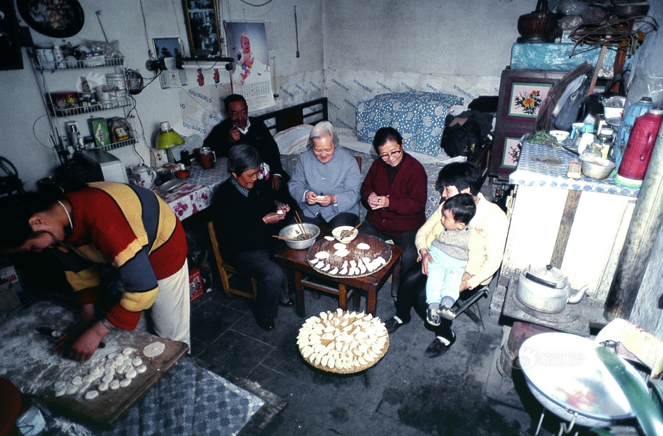 英超争四全解析:曼联真没戏了?蓝军枪手谁犯错_云电脑远程桌面