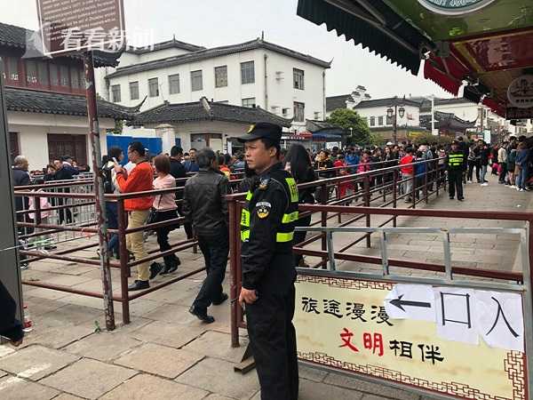 90后女孩约同事一起辞职被鸽_云电脑设计师