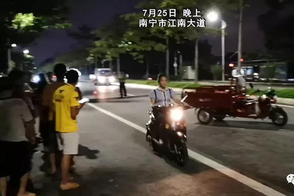 乾隆君臣书画特展半数文物首次亮相_美国CN2服务器用途