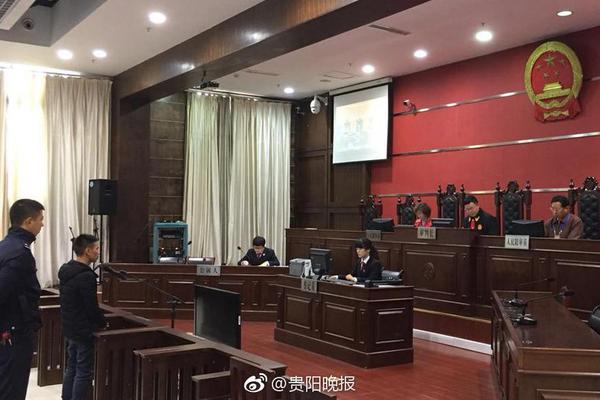 华谊兄弟上市后年度首亏 冯小刚郑恺为对赌买单