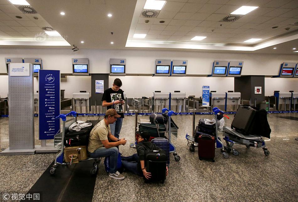 93年电力女兵380米高空巡线