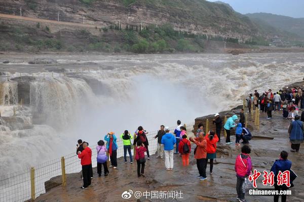 “95后”女教师坚守大山 教3个孩子_CN2游戏服务器