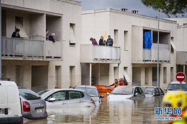 张颐武：在当下的社会中，需要强化人文素养和人.._2026年CN2服务器推荐