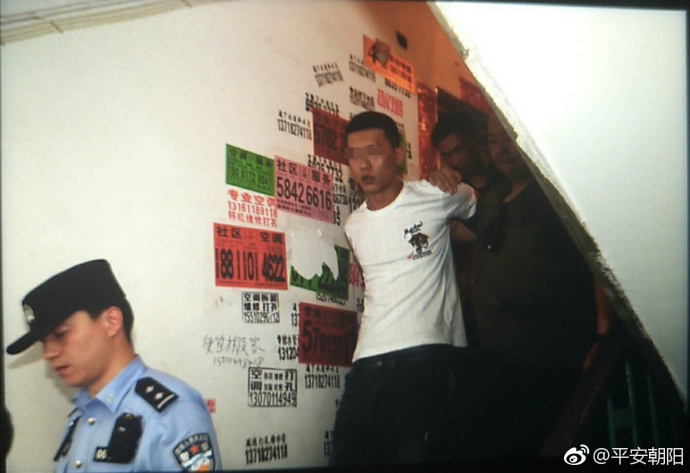 折叠屏手机柔宇柔派终于开卖_云服务器8核16G
